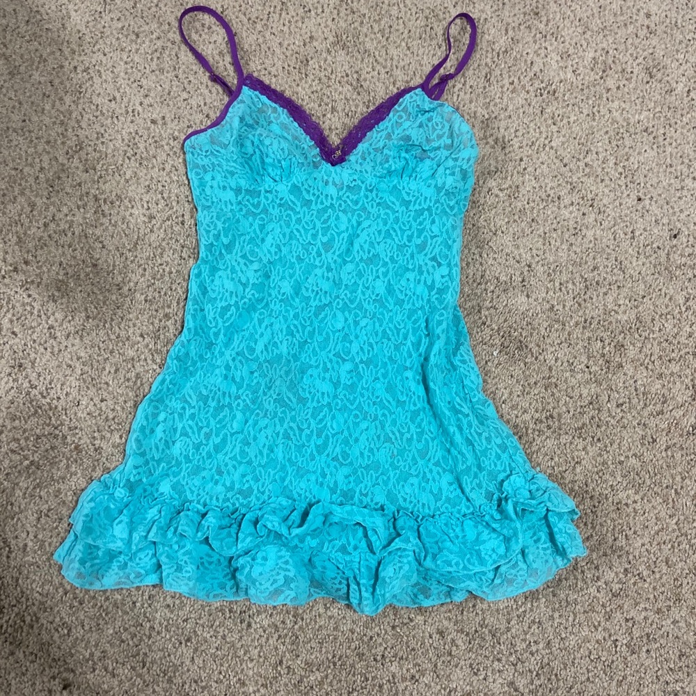 VS LACE NIGHTIE